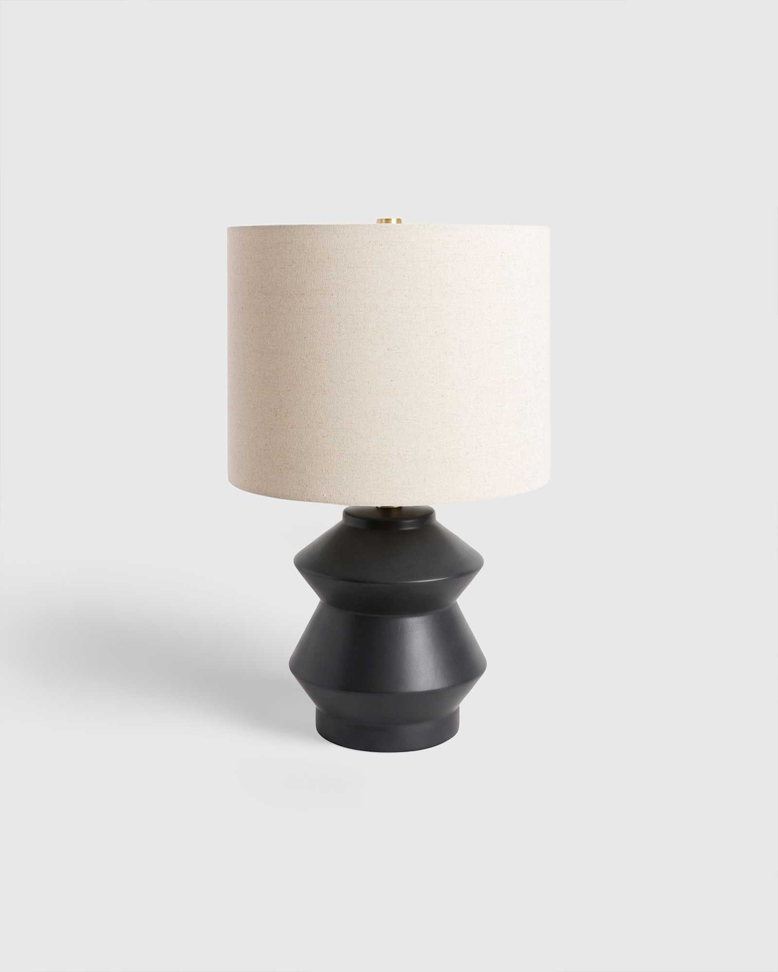 Geometric Ceramic Table lamp Black Light-OFF