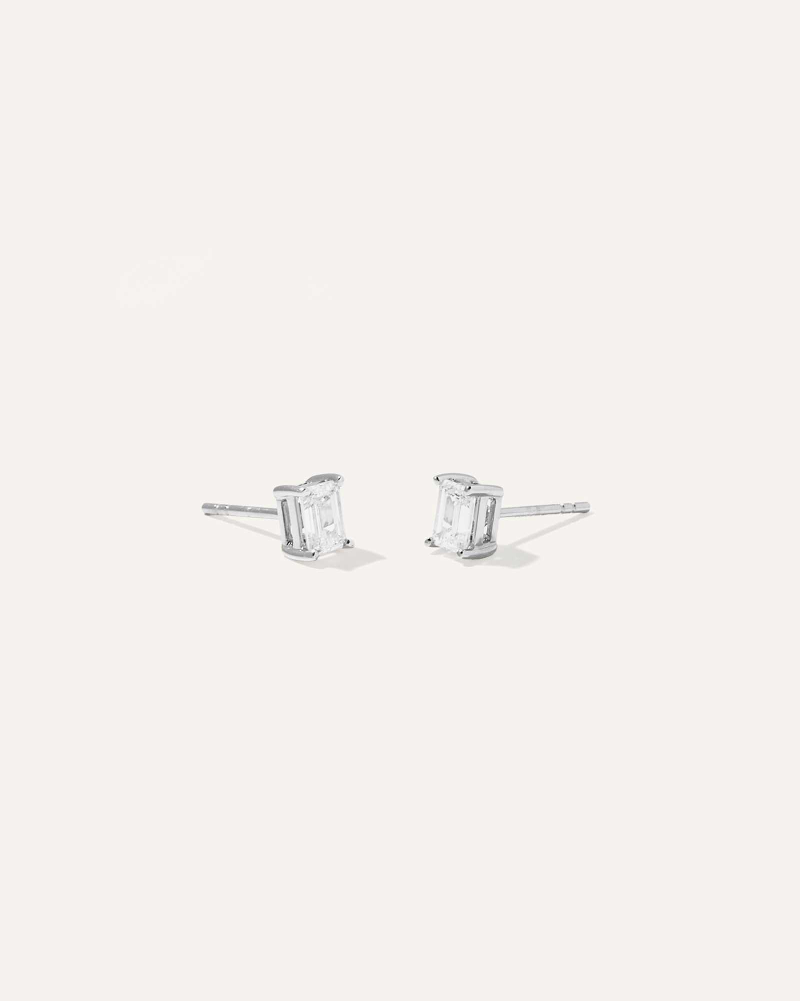 white-gold 14k Gold Lab Grown Diamond Emerald Solitaire Studs