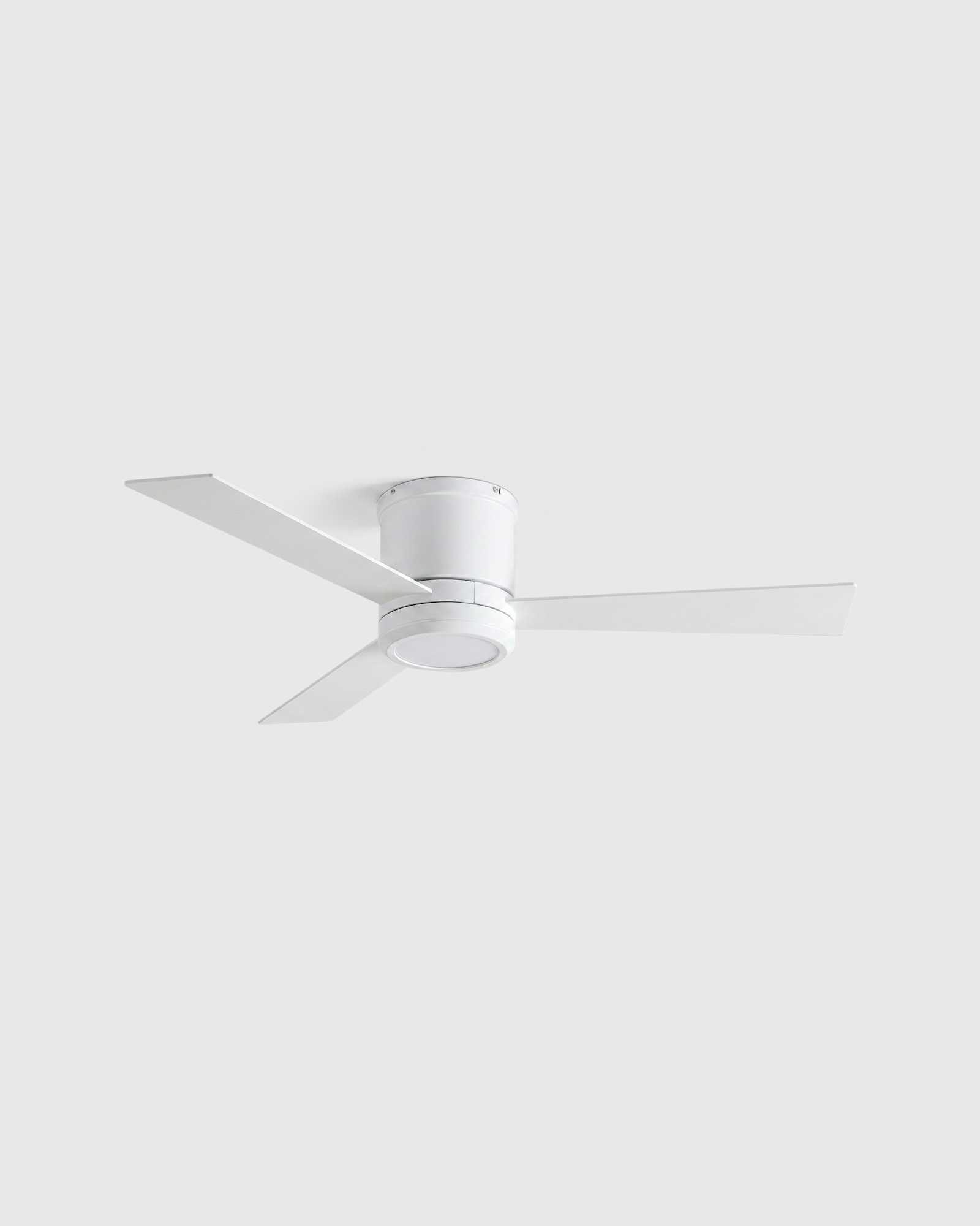 U-LGHT-34-WHIT (1)