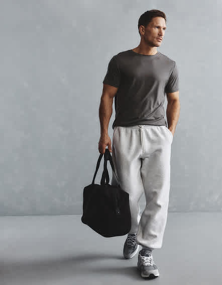 Charcoal 100% Merino Wool All-Season Short Sleeve Base Layer Tee