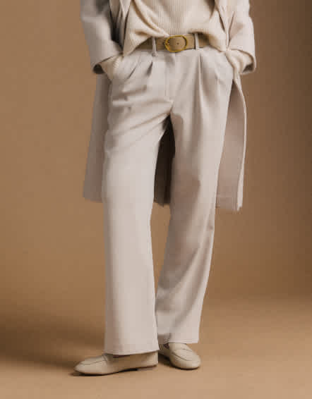 Sand Stretch Crepe Pleated Wide Leg Pants