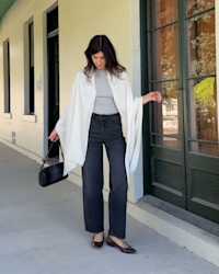 Featherweight Cashmere Silk Frayed Edge Scarf - PDP Video Thumbnail (Ivory, 4x5)