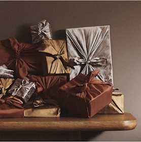 gifts all holiday EE image
