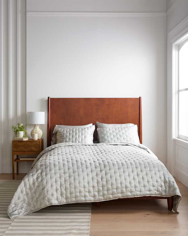 Light Grey Bamboo Dream Quilt Set