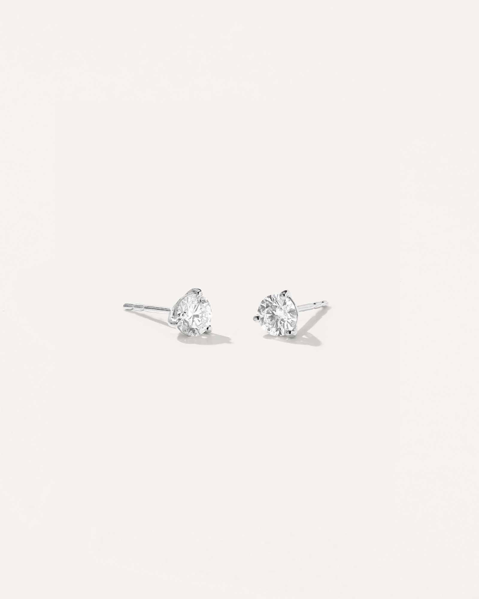 W-EARR-210-YG-320 Whitegold EDITED