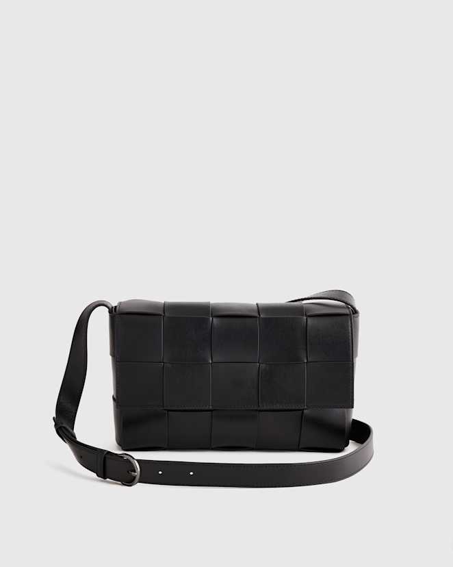 Black Sac à bandoulière en cuir italien tissé à la main à rabat