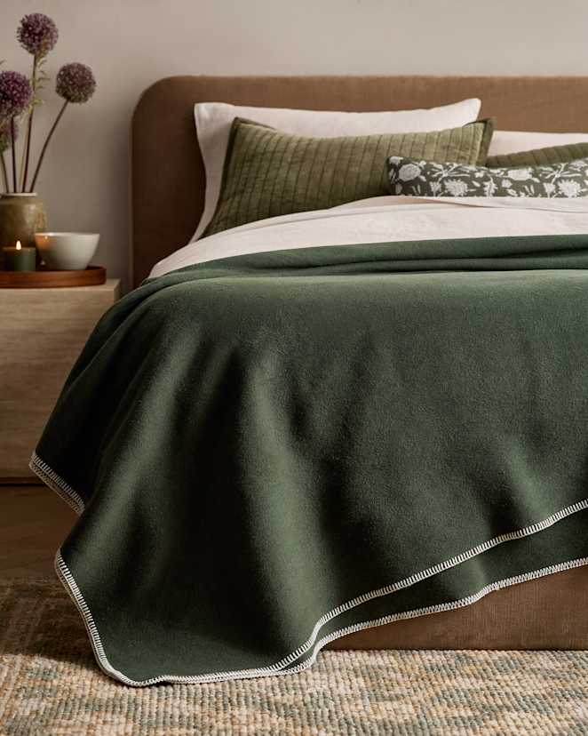 Pine Luxury Fleece Bed Blanket