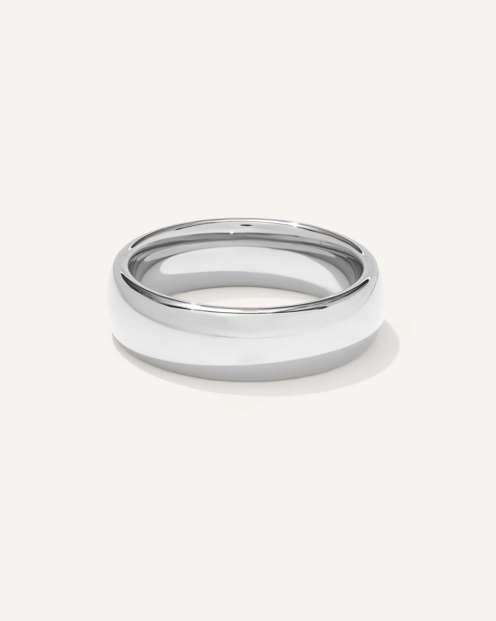 platinum-plated Tungsten Carbide Rounded Band