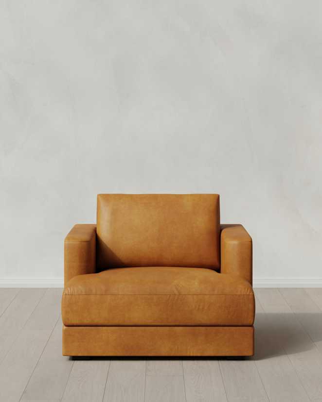 Scotch Sierra Curved Arm Accent Chair in Leather