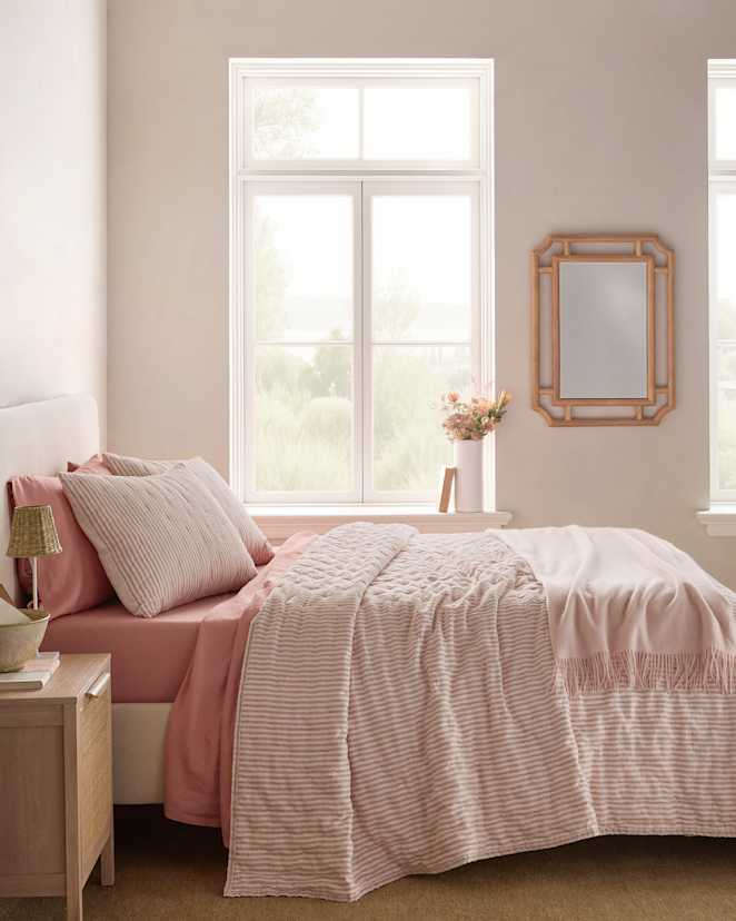 Dusty Mauve/White Stripe European Linen Patterned Quilt