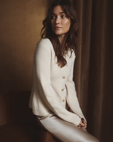 Ivory Cardigan structuré en cachemire de Mongolie