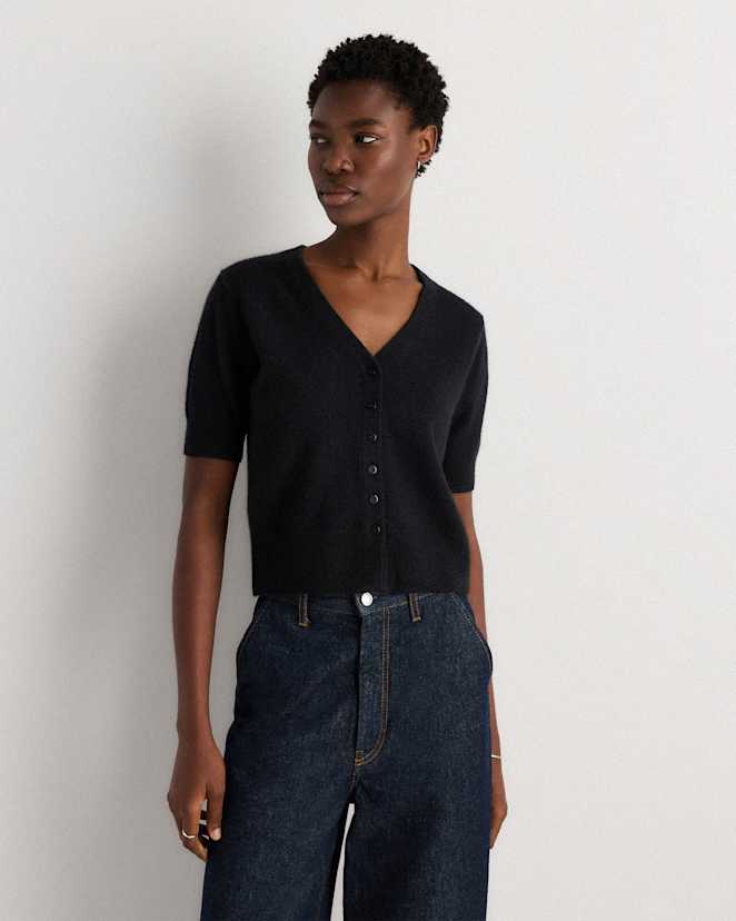 Black Cardigan à manches courtes en cachemire de Mongolie