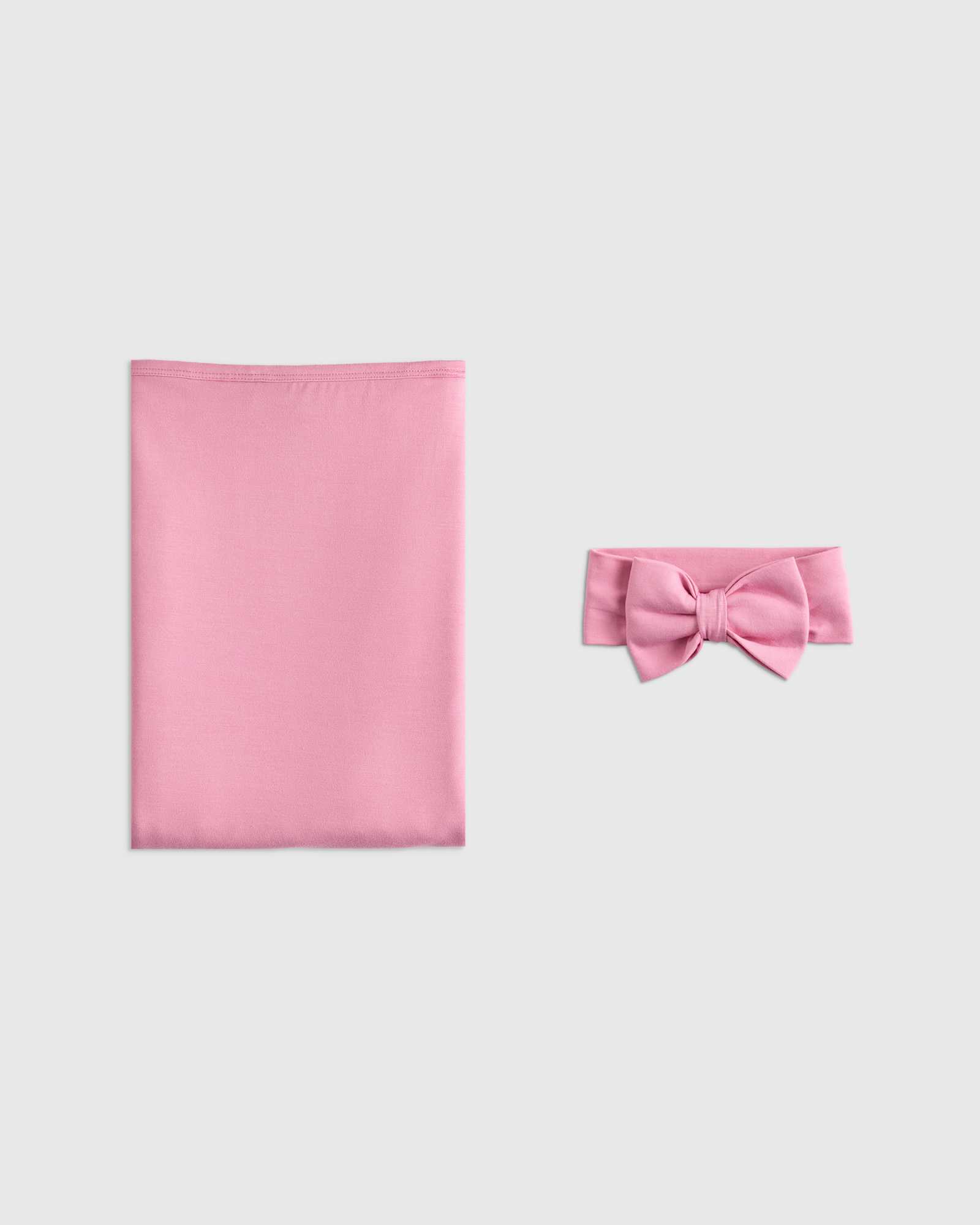 misty-rose Bamboo Swaddle & Bow Layette Set