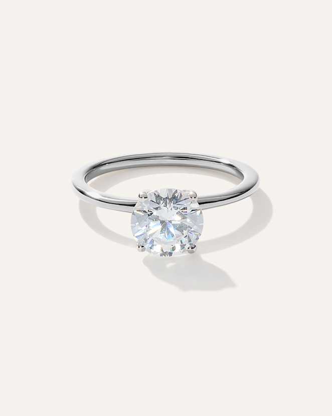 White Gold Bague de fiançailles classique délicate à diamant de laboratoire rond - 1,50 carat