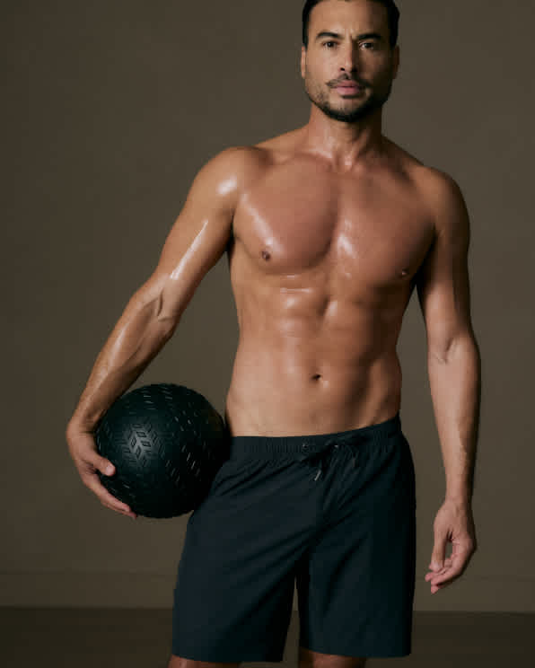 Black Performance Tech Shorts - 7.5"