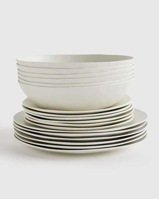Cream Outdoor Melamine 18pc Dinnerware Set
