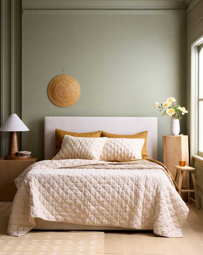 Natural/White Stripe European Linen Stripe Quilt Set