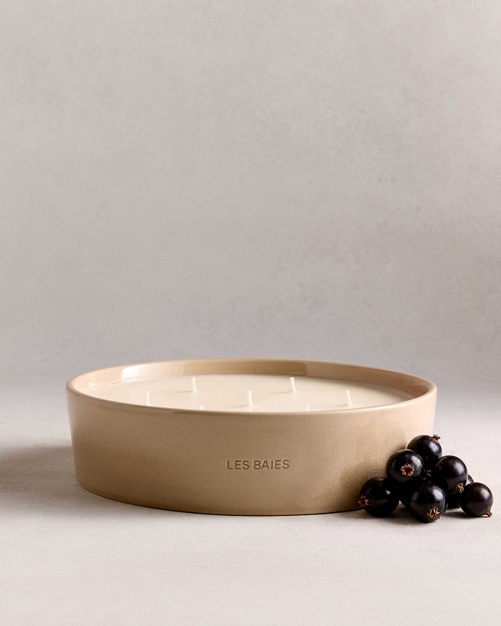No Color Les Baies 7-Wick Luxury Candle
