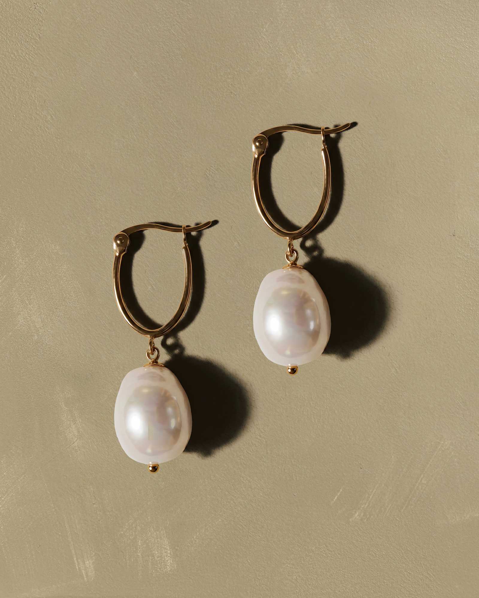 Organic Freshwater Cultured Pearl Hoops