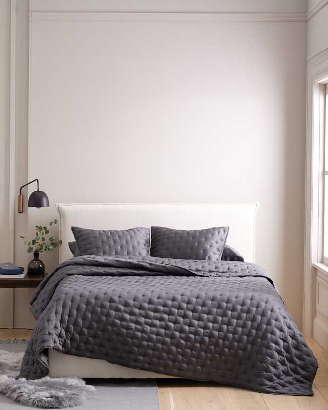 Charcoal Bamboo Dream Quilt Set