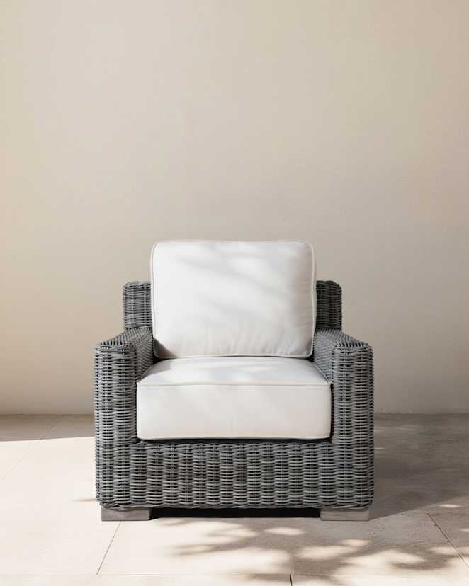 Grey Weave Classic All-Weather Wicker Outdoor Lounge Chair