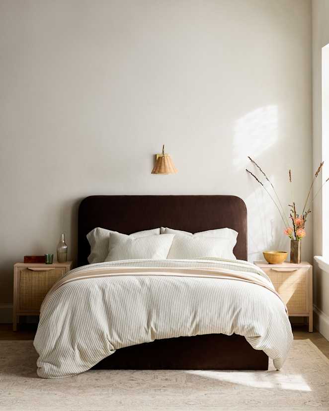 Willowleaf/White Stripe European Linen Stripe Deluxe Bedding Bundle