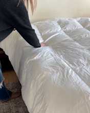 Premium Down Alternative Comforter White JennieN. Thumbnail 4x5