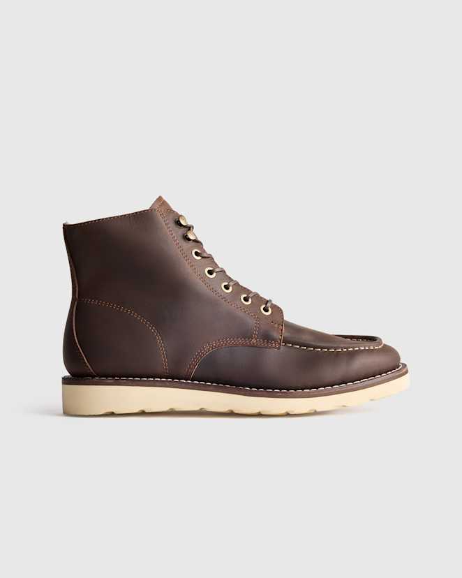 Dark Chocolate Bottes en cuir travaillé à bout mocassin