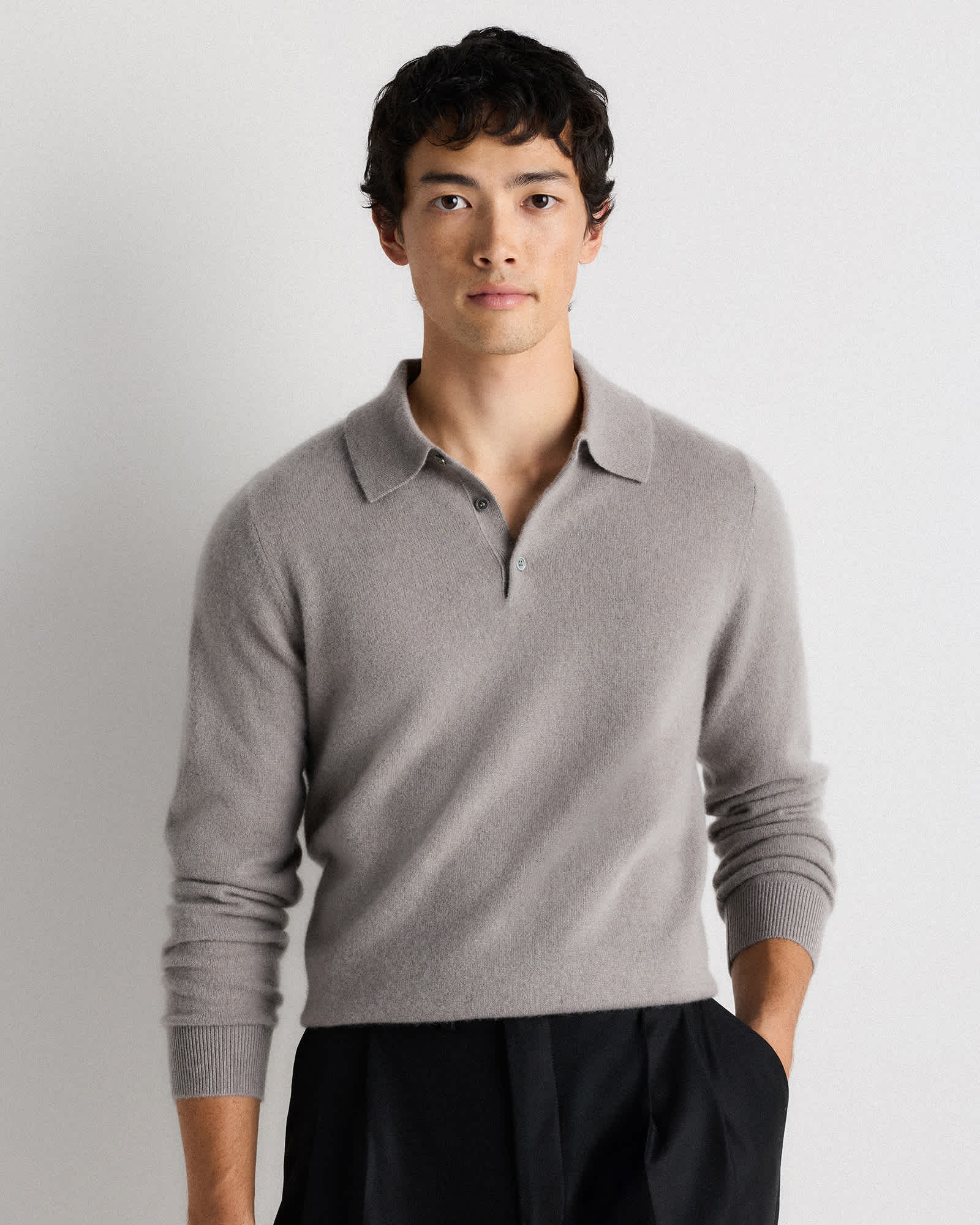 Morel Grey Pull polo en cachemire de Mongolie