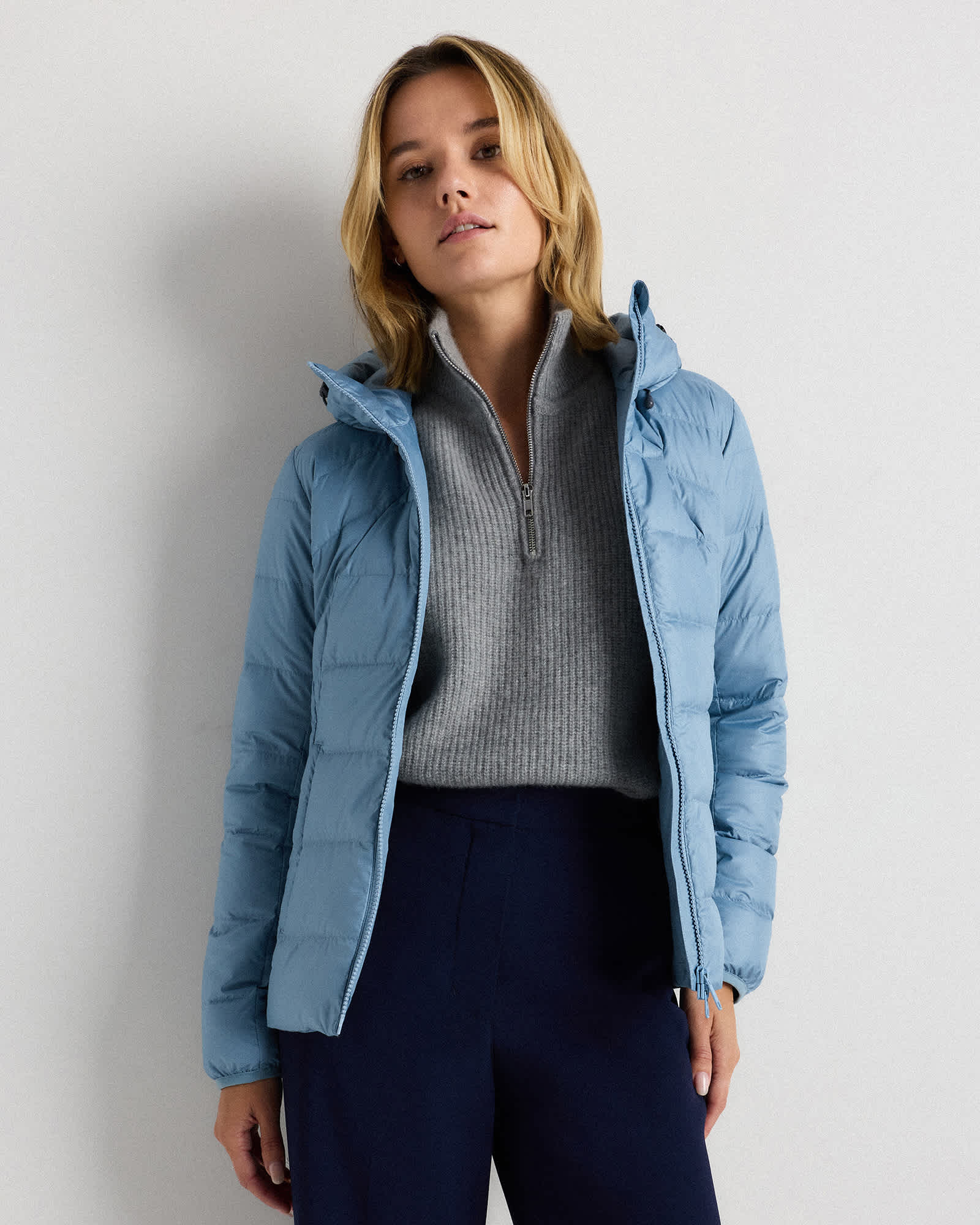 Dewstone Blue Blouson matelassé pliable en duvet léger à capuche