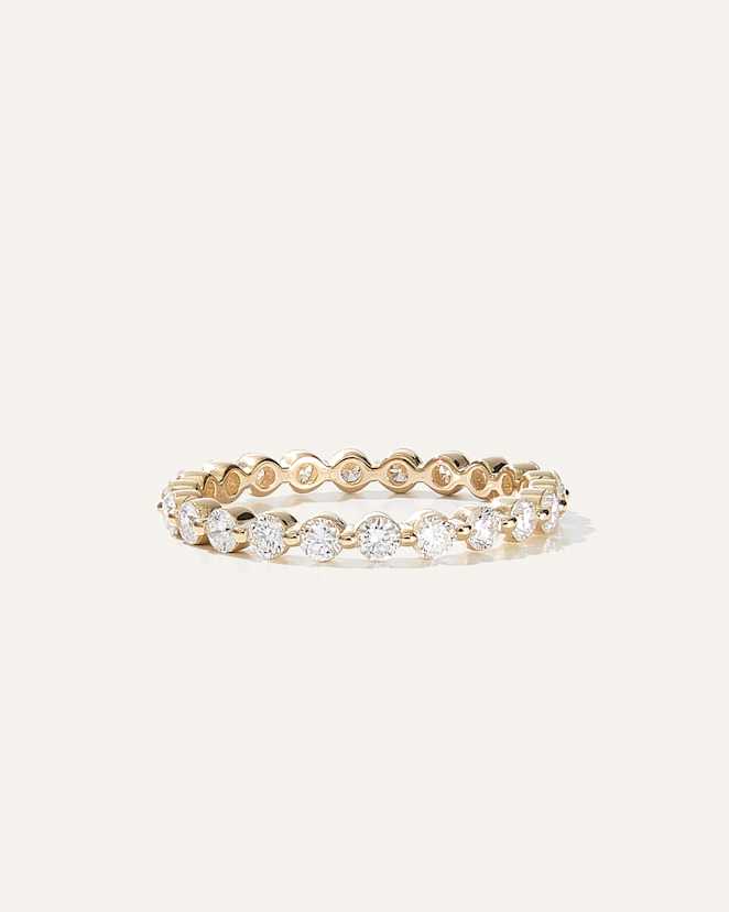 Yellow Gold Lab Grown Diamond Single Shared Prong Eternity Band