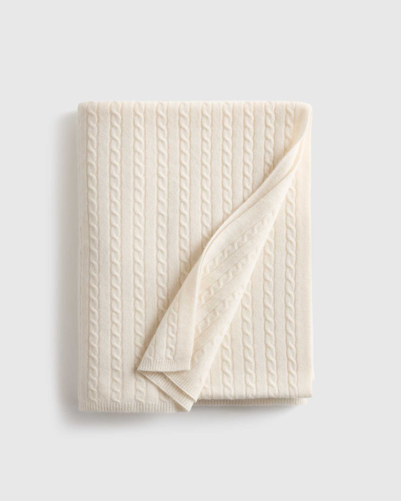 Cable Knit Cashmere Throw Ivory046 EDITED