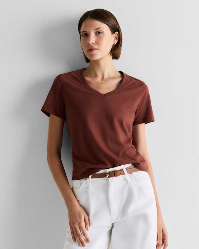 Redwood Brown T-shirt 100 % coton biologique à col en V et à coupe carrée