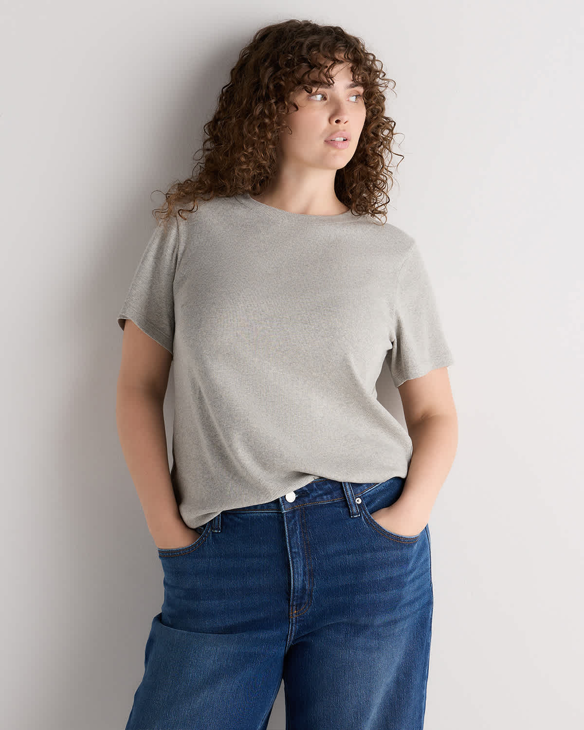 Heather Grey T-shirt micro-côtelé en coton biologique à col rond pour femmes tailles plus