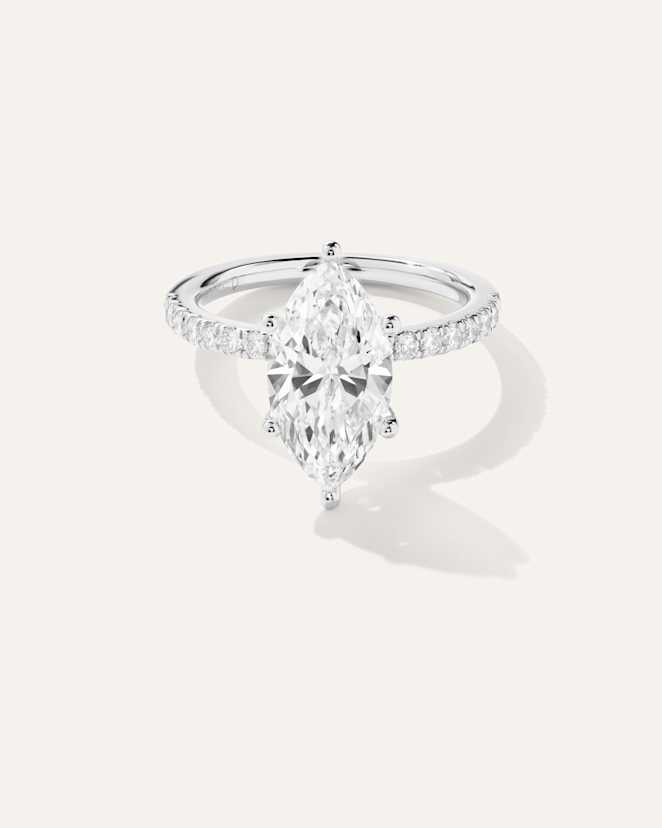 White Gold Bague de fiançailles délicate à diamant de laboratoire taille marquise et à pavé de diamants de laboratoire - 3 carats