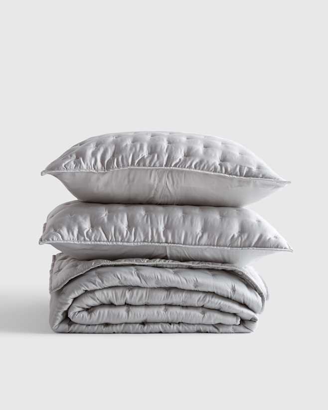 Light Grey Bamboo Dream Quilt Set