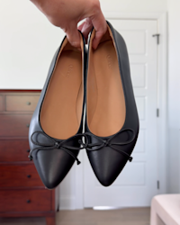 Italian Leather Pointed Bow Flat - PDP Video Thumbnail (Black, 4x5)