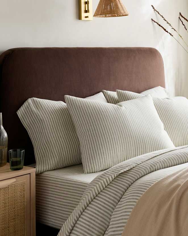 Willowleaf/White Stripe European Linen Stripe Sham Set