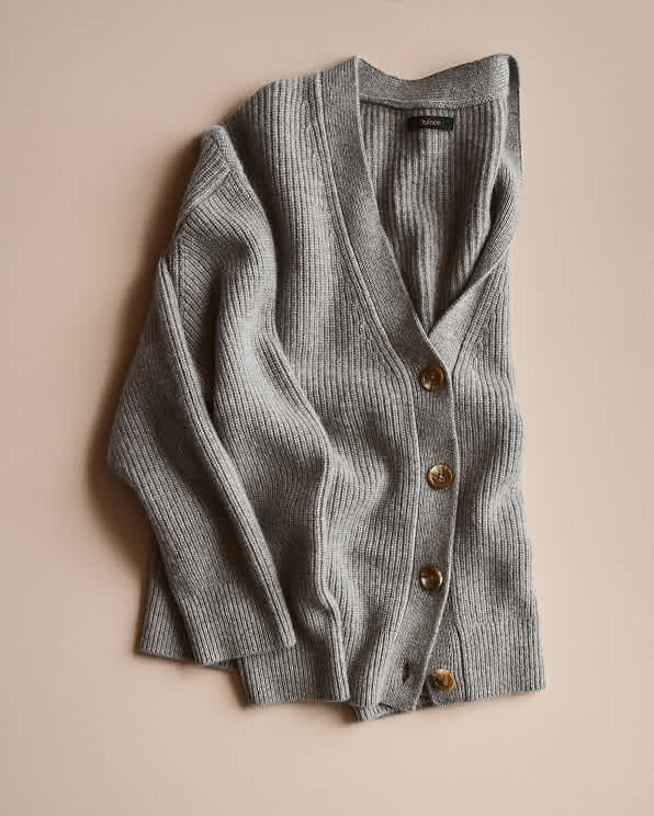 Heather Grey Cardigan écourté et ample style pêcheur en cachemire de Mongolie