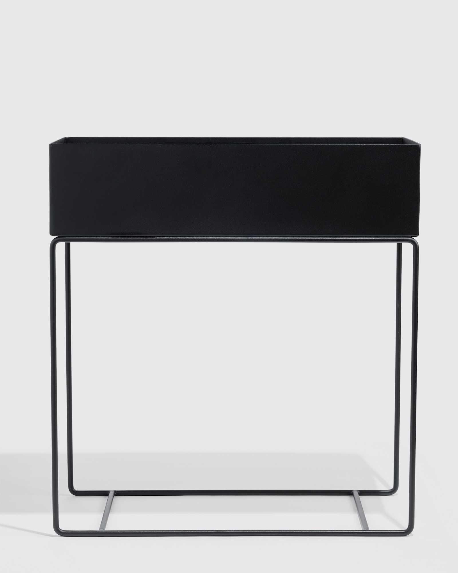 Black Powder Coated Steel Standing Planter