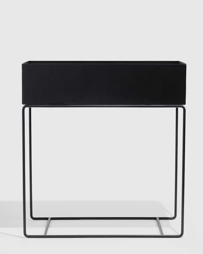 Black Powder Coated Steel Standing Planter