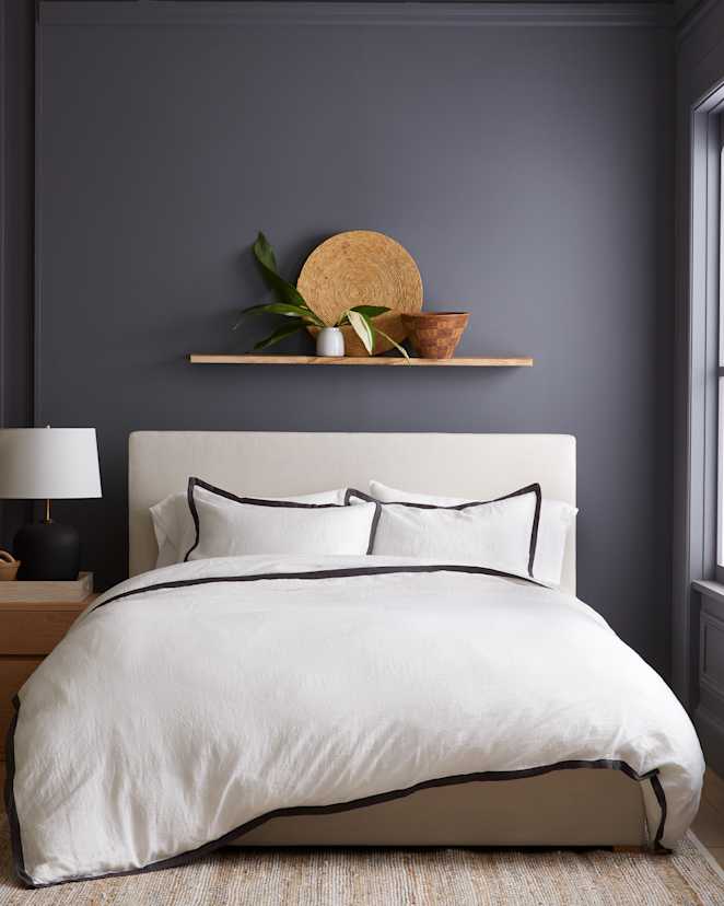 White/Charcoal European Linen Contrast Flange Deluxe Bedding Bundle