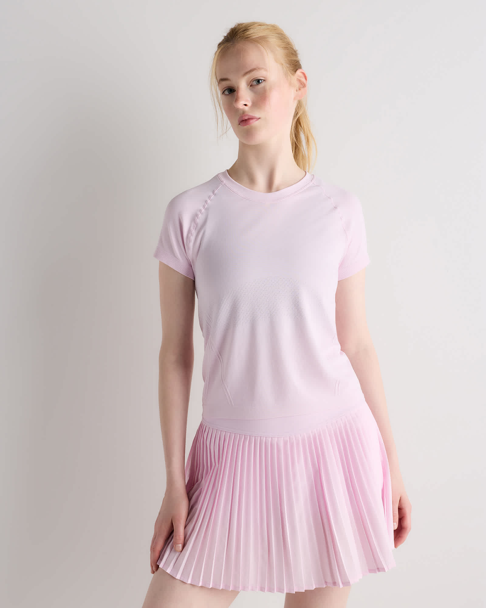 Petal Pink Seamless Waist-Length Tee