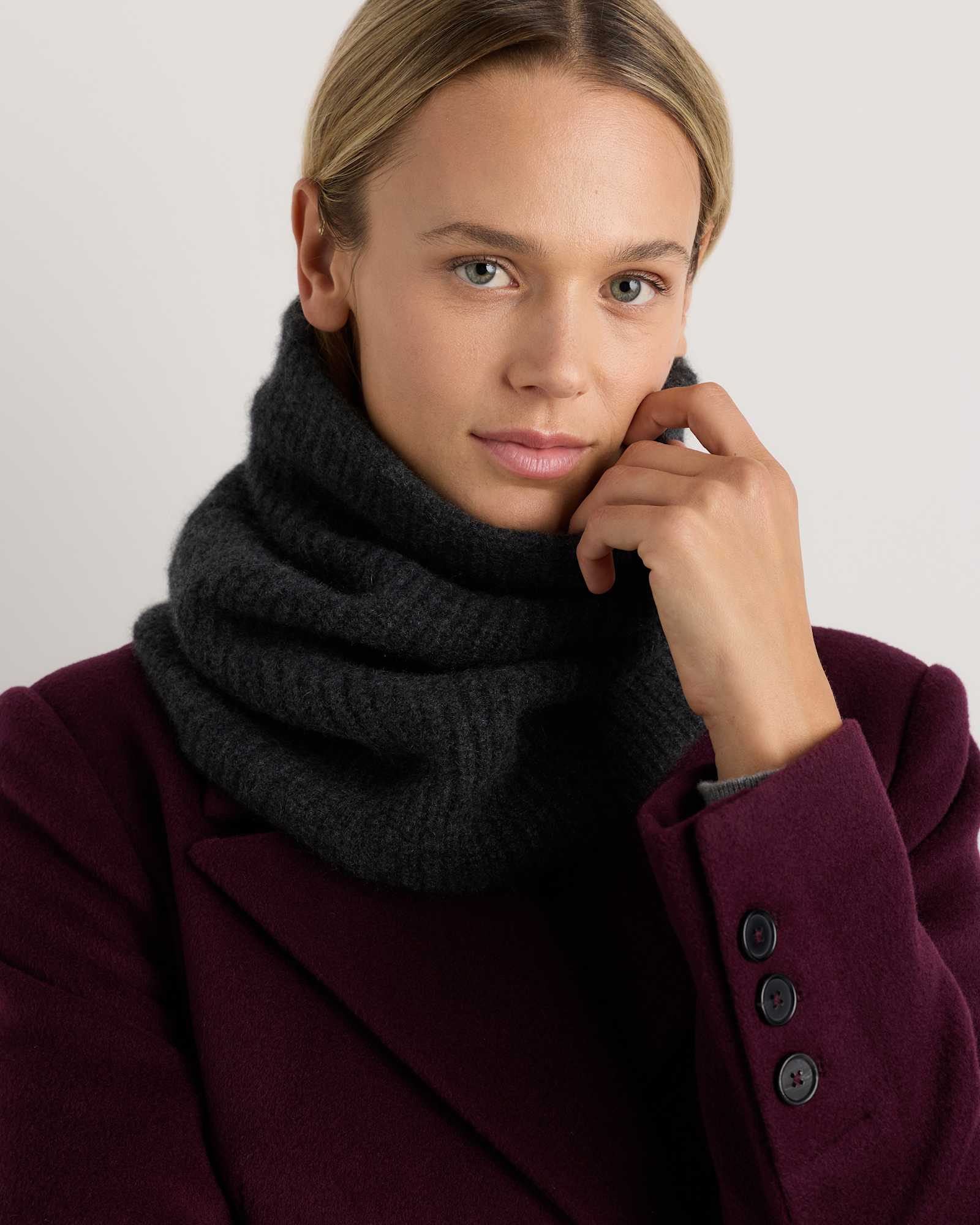 charcoal-heather Mongolian Cashmere Snood