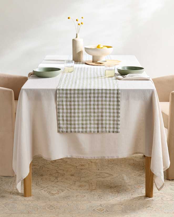 Willowleaf European Linen Gingham Table Runner