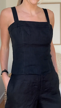 100% European Linen Fitted Tank - PDP Video Thumbnail (Black, 4x5)