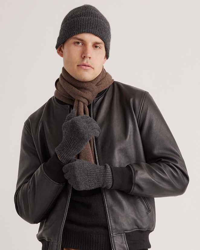 Charcoal Bonnet côtelé en cachemire de Mongolie