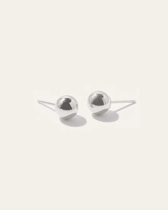 White Gold Clous d'oreilles ronds en or 14 carats