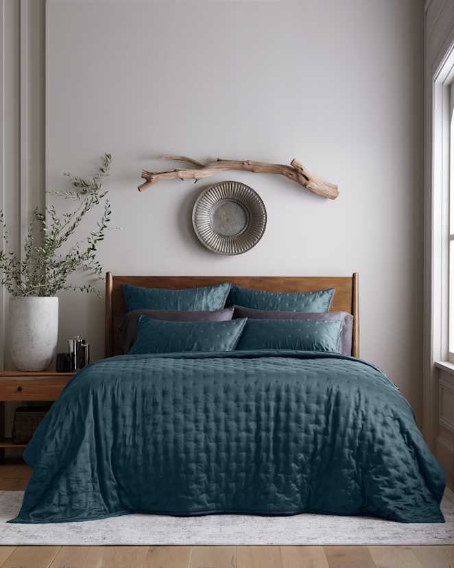 Nightfall Bamboo Dream Quilt Set