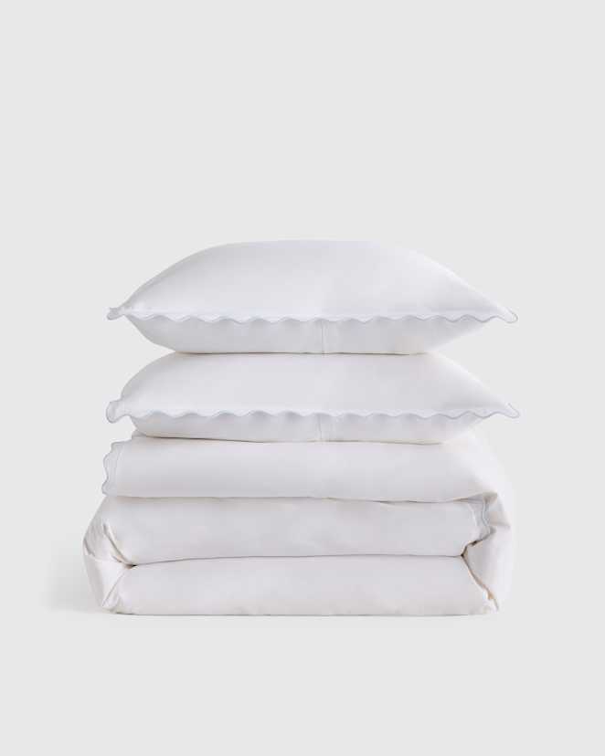 White/Mist Classic Organic Percale Scallop Duvet Cover Set